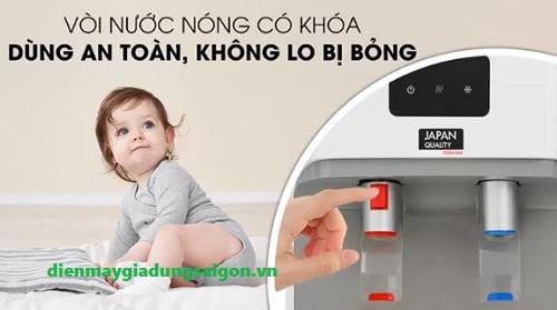 cây nước nóng lạnh có khóa trẻ em